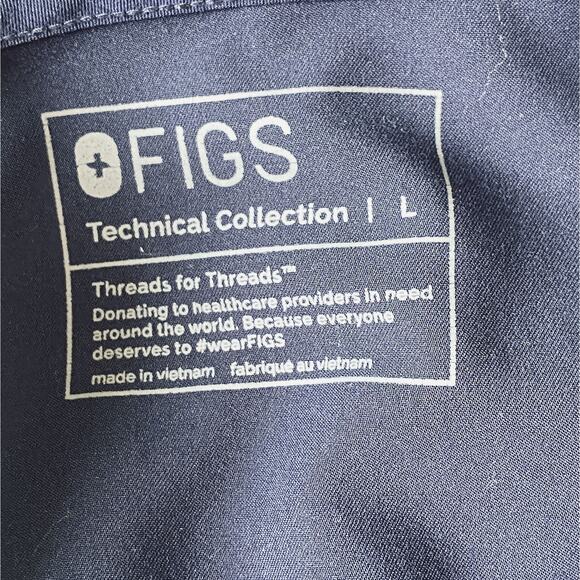 Figs Scrub Top Womens Large Technical Collection FW1100 Casma Three-Pocket Navy - Picture 3 of 6